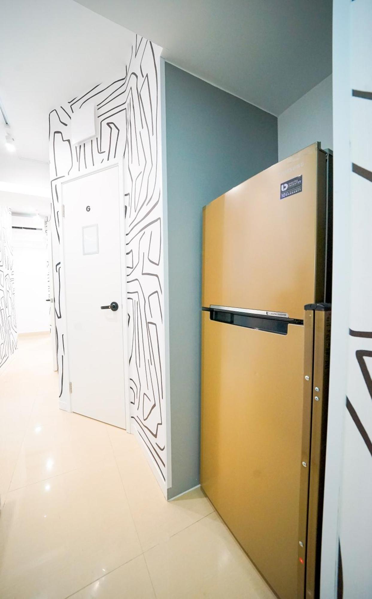 Student Accommodation - 292 Hennessy Road Гонконг Экстерьер фото